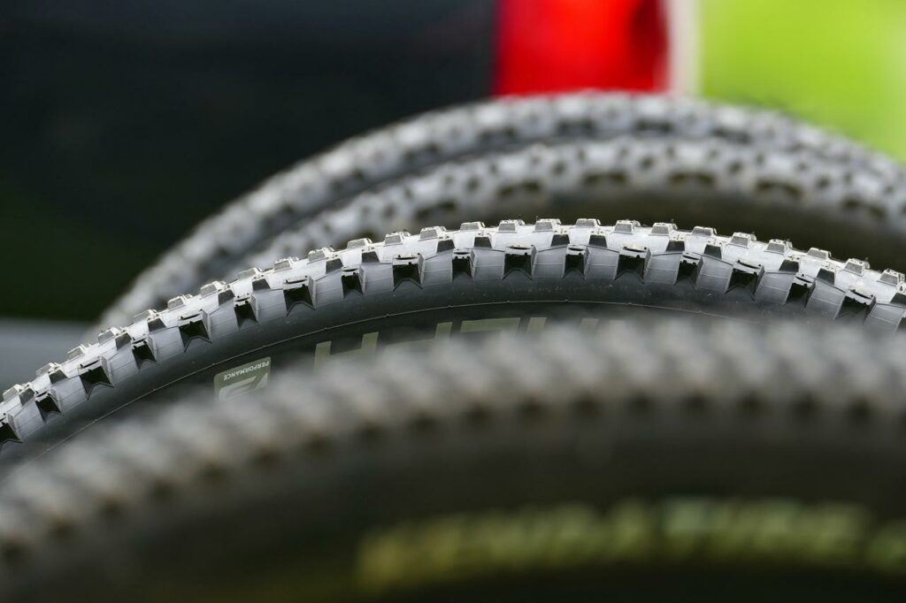 Mountain bike Tire